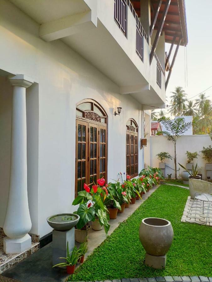 Prosperity Villa Negombo Exterior foto